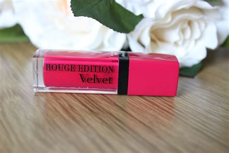 Bourjois Rouge Edition Velvet 05 Olé Flamingo Anoushka Loves