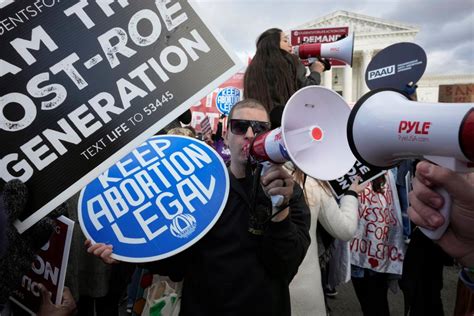 La Corte Suprema De Ee Uu Mantiene Por Ahora El Acceso A La Píldora Abortiva