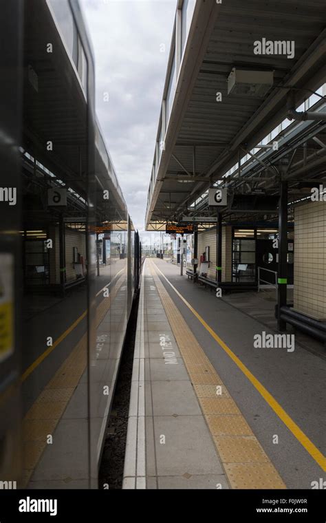 Milton Keynes Central Railway Station Hi Res Stock Photography And