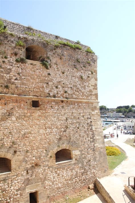 Otrante est une ville au bord de la mer située dans les Po Flickr