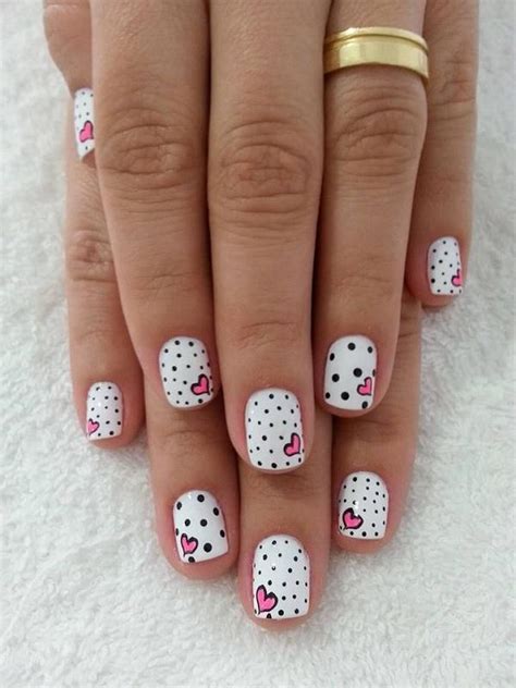 30 Adorable Polka Dots Nail Designs Art And Design