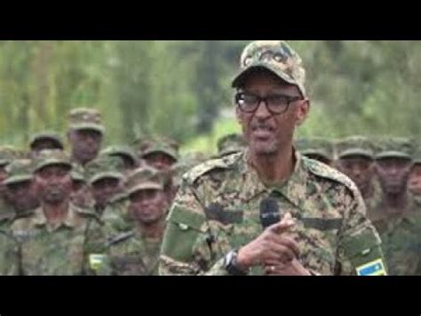 Paul Kagame Chute Lors D Une Reunion Avec Ses Militaires Entre La M Rt