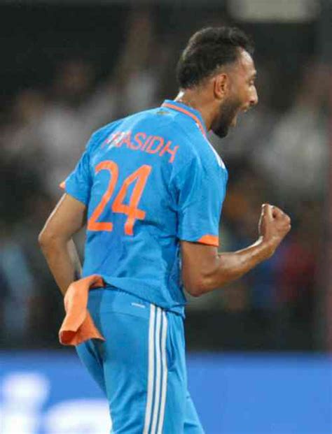 Men S Odi Wc Hardik Pandya Ruled Out Prasidh Krishna Approved As