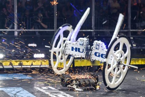 HUGE vs. Copperhead - WCVII Fight #8 - Semi-Finals! | Blog | Team HUGE Battlebots Blog