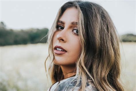 Alabama Native Ella Langley Is Some 'Country Boy's Dream Girl' — but ...