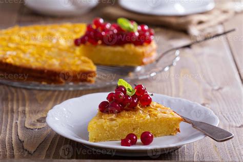 Cornmeal cake with berries 15702534 Stock Photo at Vecteezy