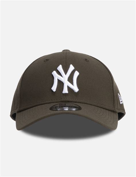 New Era New York Yankees Earth Tonal Cap Hbx Globally Curated