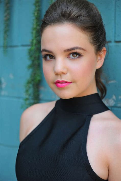 Bailee Madison Height Age Bio Weight Body Measurements Net Worth