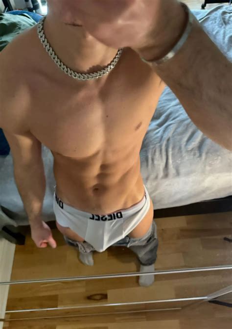 Who Wants The Boxers Off Nudes Gayukr4r NUDE PICS ORG