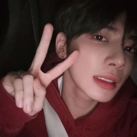 Pin By Kant Kp On Txt Txt Txt Taehyun Selfie Terry