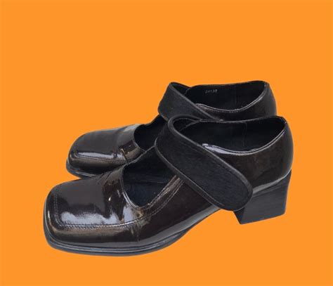 90s Shoes Nuns Shoes College 37 Patent Leather Heels Etsy