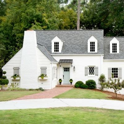 Best Exterior White Paint Colors Sherwin Williams - Infoupdate Wallpaper Images