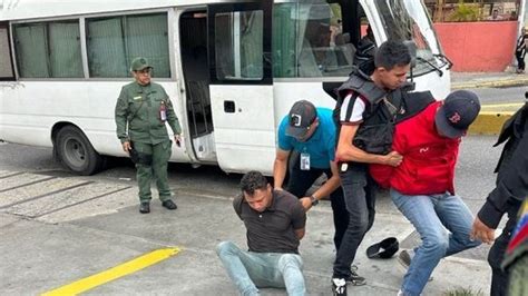 Video Detenidos Tres Hombres Armados En Caracas Entraron A Una