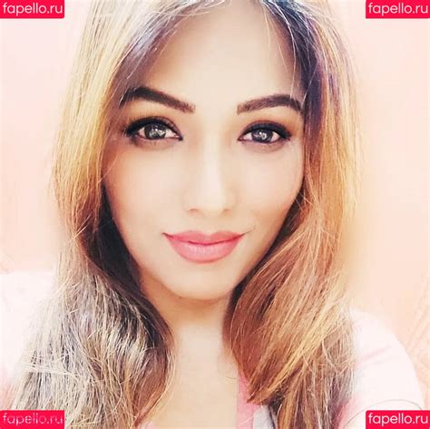 Leaks Nude Zoya Rathore Onlyfans Photo Gallery Erome Rip