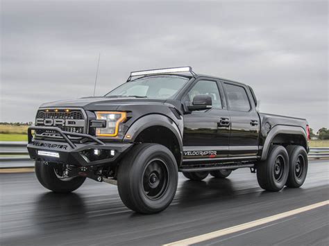 Bán tải Ford F 150 Raptor phiên bản 6 bánh hầm hố