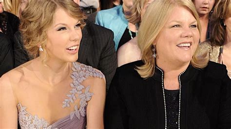 Taylor Swift Reveals Heartbreak Over Mums Cancer Diagnosis In