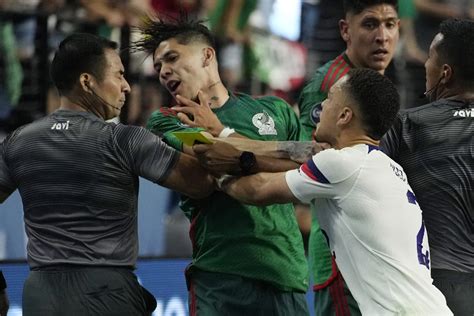 U.S. vs. Mexico soccer game called on homophobic chants | Fortune