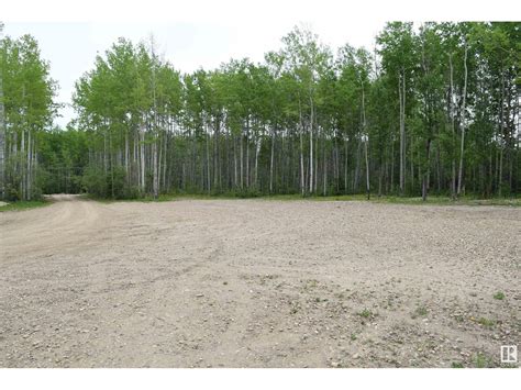 For Sale 455 Industrial Dr N Red Earth Creek Alberta T0g1x0