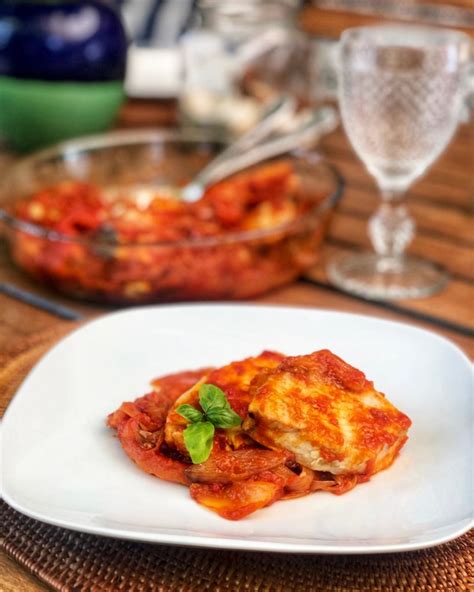 Bonito Del Norte Con Tomate Pimientos Y Cebolla Culinary