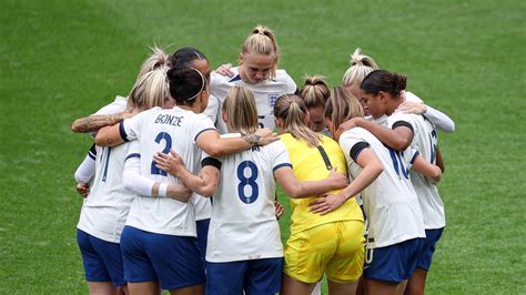 Lionesses battle to break through in send-off match