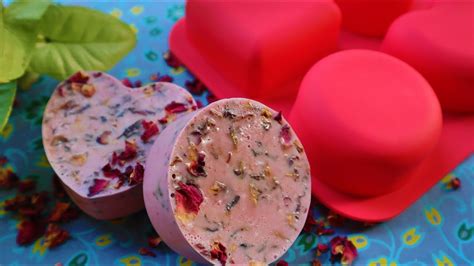 Diy Melt And Pour Rose Soap सिर्फ 4 चीज़ो से बनाये Homemade Rose Soap