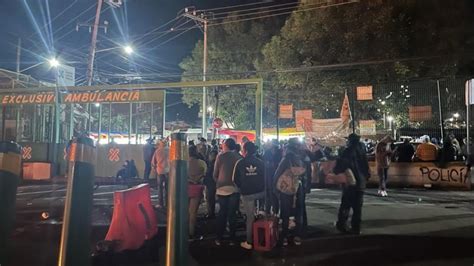 Bloqueo En La M Xico Cuernavaca Pobladores Cierran V A Tras Intentar