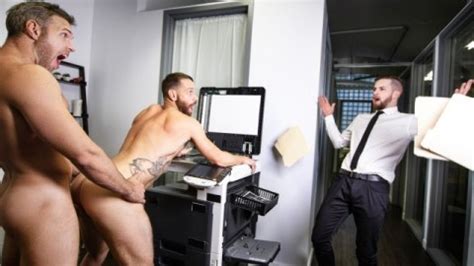 Men Alex Mecum And Kit Cohen In Nymphomanager Gay Porn MEN