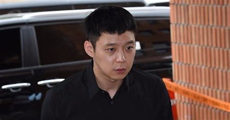 박유천 사건 경찰 수사 마무리성폭행 첫 고소인 결국