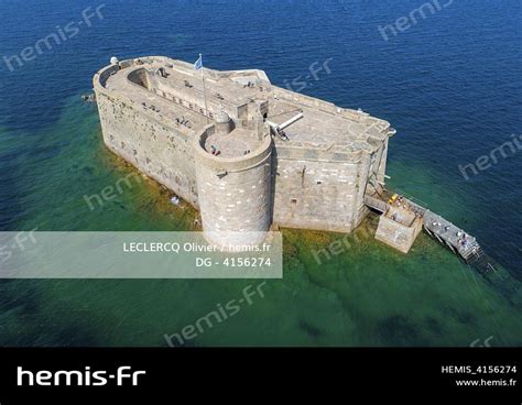 Hemis France Finistere Baie Morlaix Plouezoc H Chateau Taureau