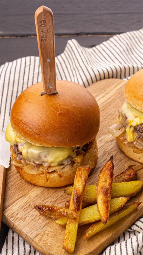 Burger Savoyard Au Reblochon Recettes De Cuisine Recette Burger