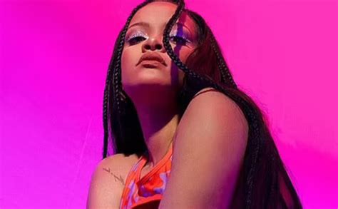 Watch Rihanna Go Viral After Showing Off Her Boobs And Curves In New Shoot For Savage X Fenty