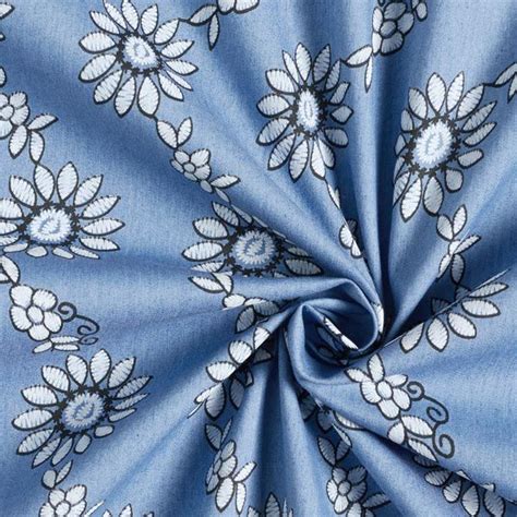 Jeansstoff Chambray Blumenstickerei Optik Hellblau Blumen Stickerei