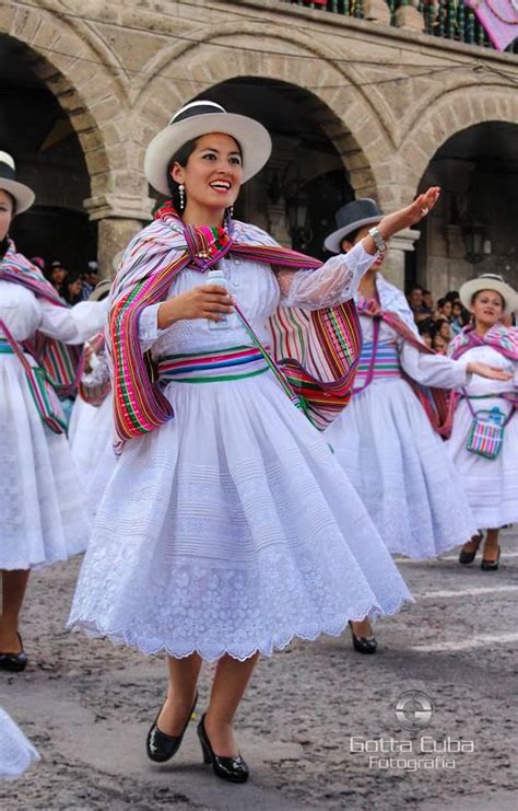 Carnaval Ayacuchano Gotta Cuba Traje Tipico De Peru Chicas