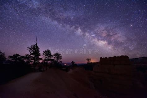 Milky Way Over Bryce Canyon Stock Image - Image of bryce, park: 113950915