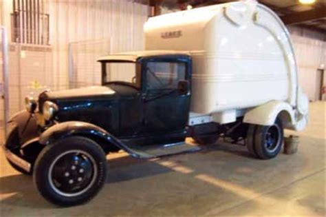 Vintage Garbage Trucks - Neatorama