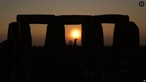 2023-06-21 Stonehenge Welcomes 8,000 for Summer Solstice – VOA英语教学网 ...