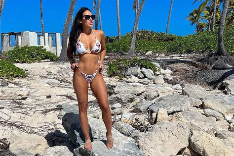 Melissa Gorga Poses In Floral Print Bikini While On Tropical Bahamas Getaway Kill Them With