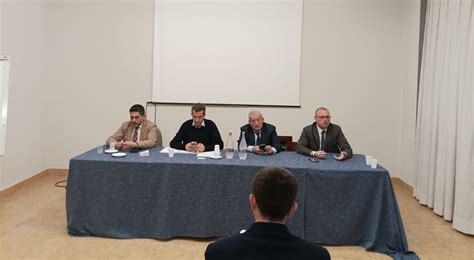 Terzo Polo Calabria Azione E Italia Viva Verso Il Partito Unico