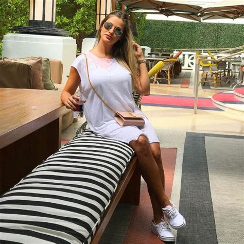 Ego Grávida Andressa Suita Mostra Look Básico Em Miami Notícias De Famosos