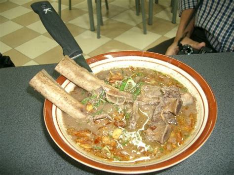 Resep sarapan khas Makassar : makanan khas makassar  wajib dicoba  berwisata indozone