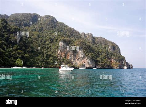 Thailand pipi island waters Stock Photo - Alamy