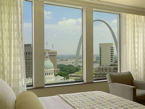 Hilton St Louis Arch Hotel