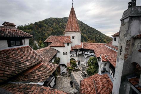 Bran Castle Tour – Brasov, Transylvania - Wild Travel Romania