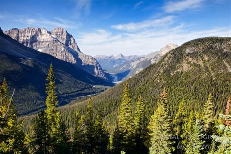 Hiking in Yoho Park • Ottsworld Unique Travel Experiences