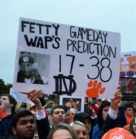 Best Signs from College GameDay at Clemson - Carolina Blitz