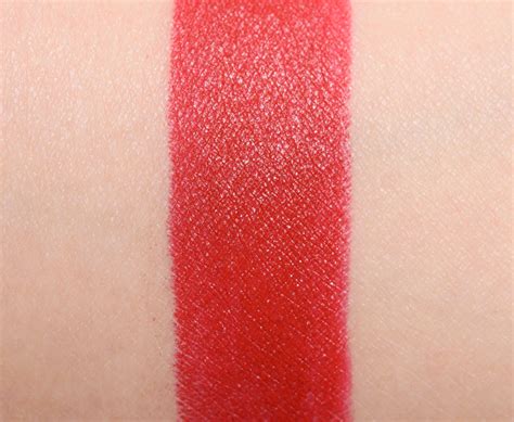 MAC Russian Red Lipstick Review & Swatches