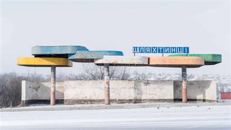 Photographing the brutally beautiful bus stops of the former Soviet ...