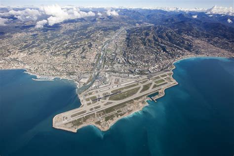 L aéroport de Nice va réduire durablement sa consommation d énergie