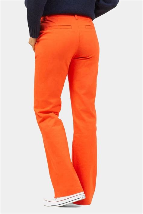 10 Best Travel Pants For Women