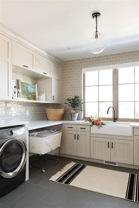 Modern Laundry Room Design